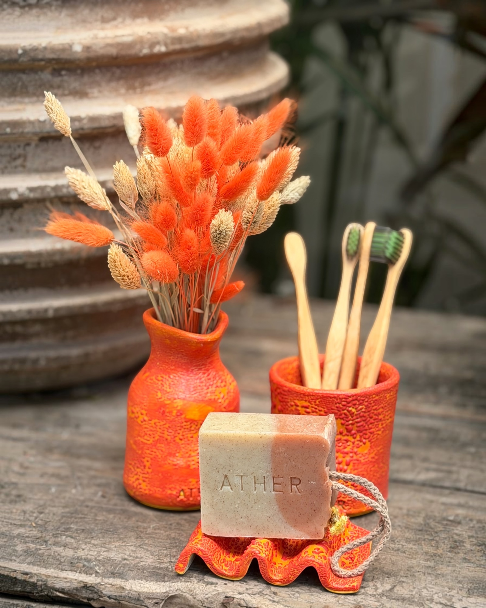 Ritual Set in Speckled Coral Red-Yellow Ritual Set in Speckled Coral Red-Yellow